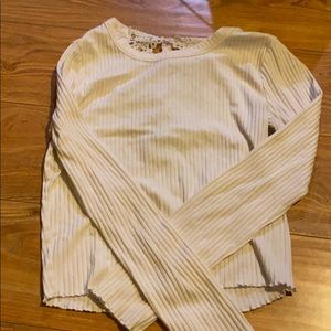 Cute white long sleeve w/open back
